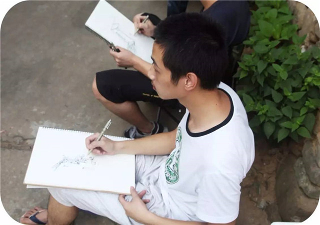 杭州美术学霸张辉